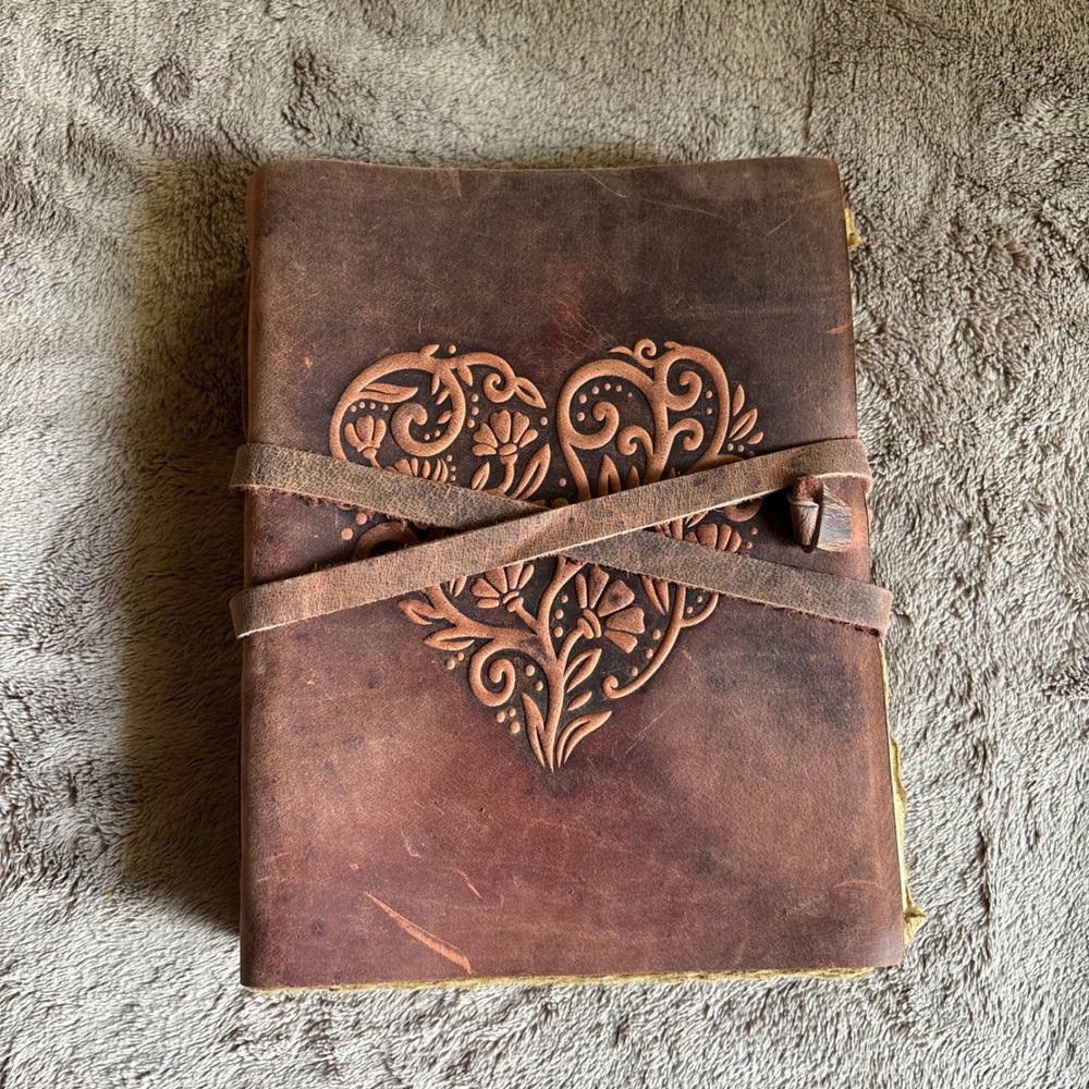 Vintage Embossed Leather Heart Journal Rustic Handcrafted Deckle Edge Paper